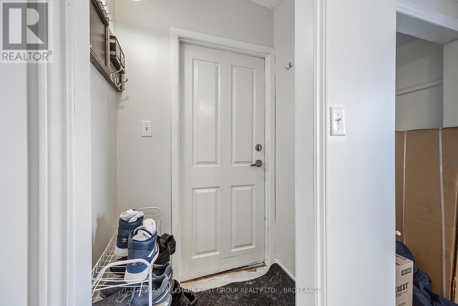 19/21 Dundas Street W, Greater Napanee, Ontario  K7R 1Z3 - Photo 34 - X12421970