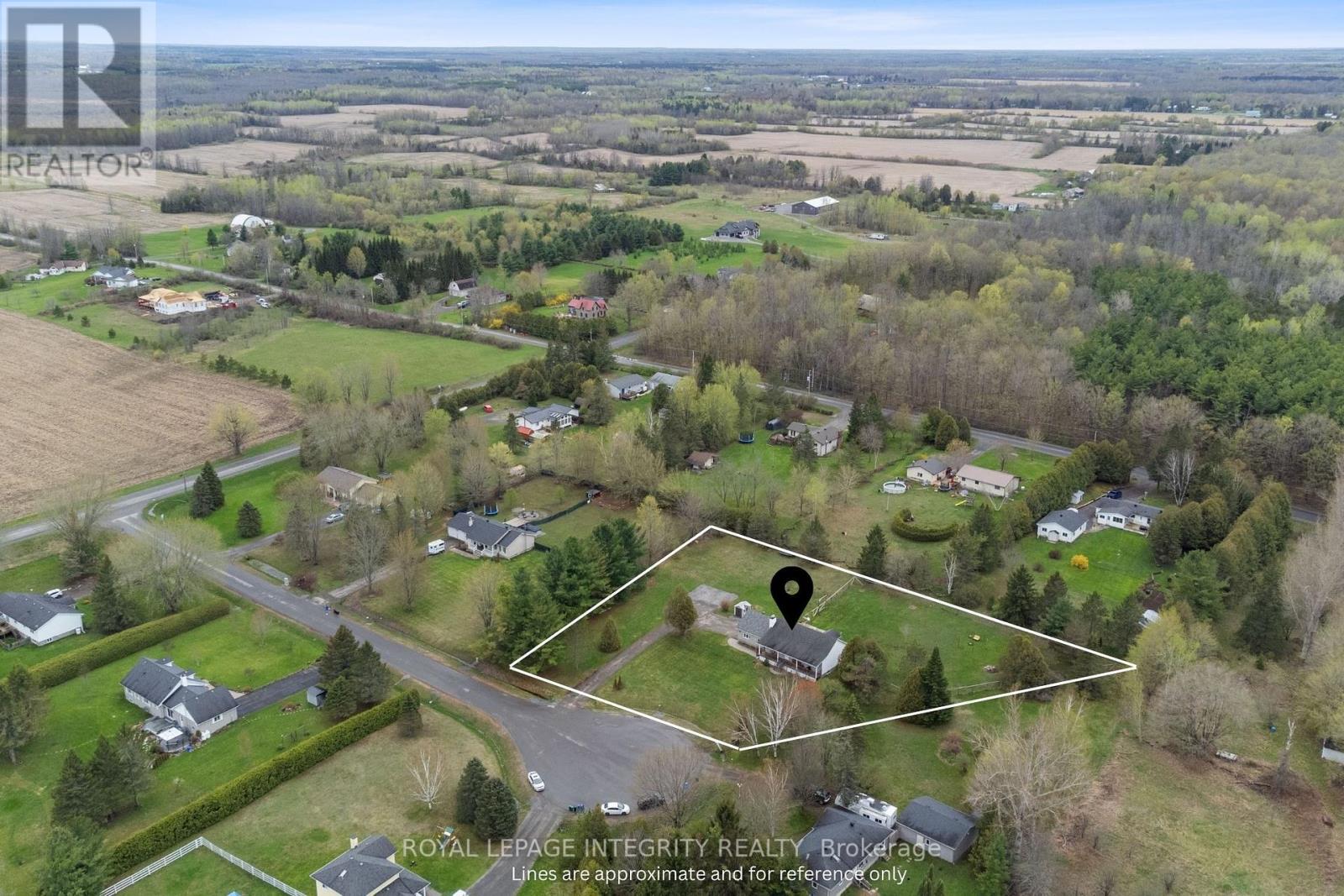 6 Aimee Lane, North Grenville, Ontario  K0G 1S0 - Photo 2 - X12375713