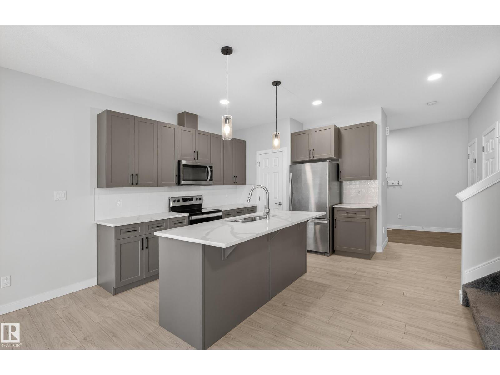 84 Meadowland Cr, Spruce Grove, Alberta  T7X 0A6 - Photo 3 - E4459493