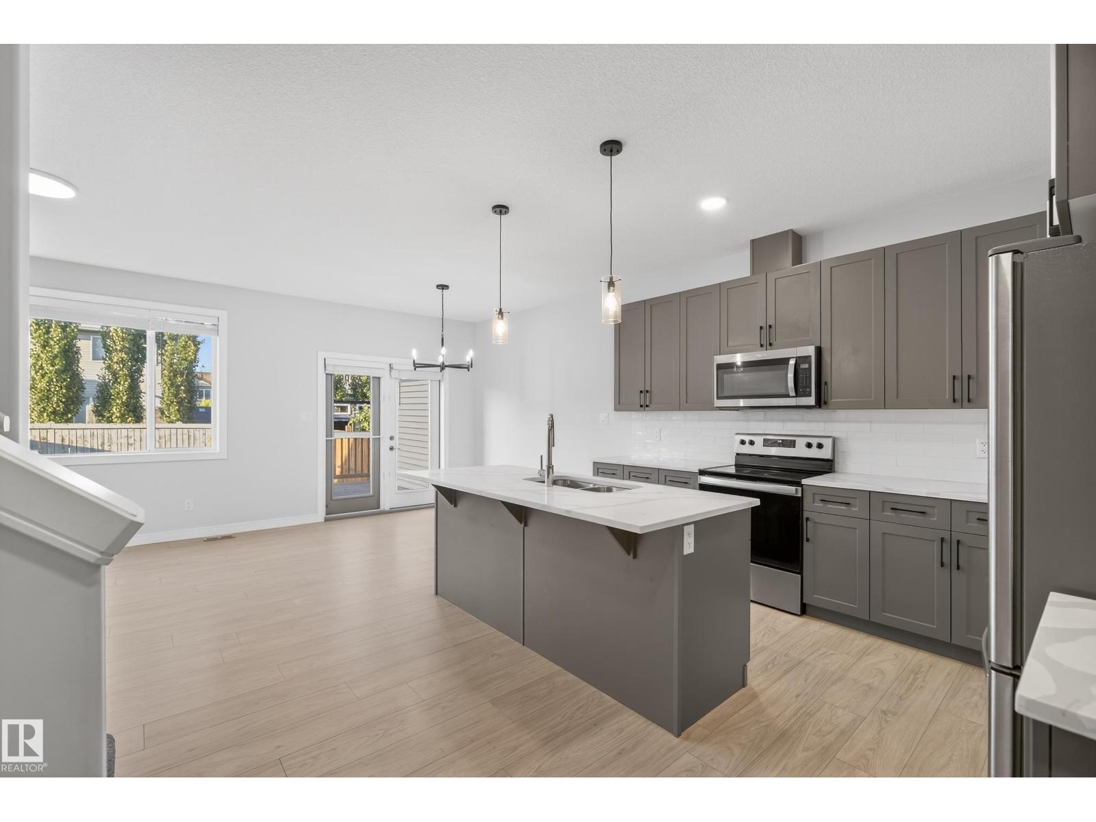 84 Meadowland Cr, Spruce Grove, Alberta  T7X 0A6 - Photo 4 - E4459493