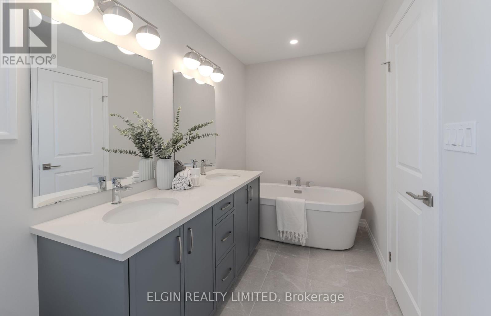42195 Mcbain Line, Central Elgin, Ontario  N5P 0E4 - Photo 27 - X12407677