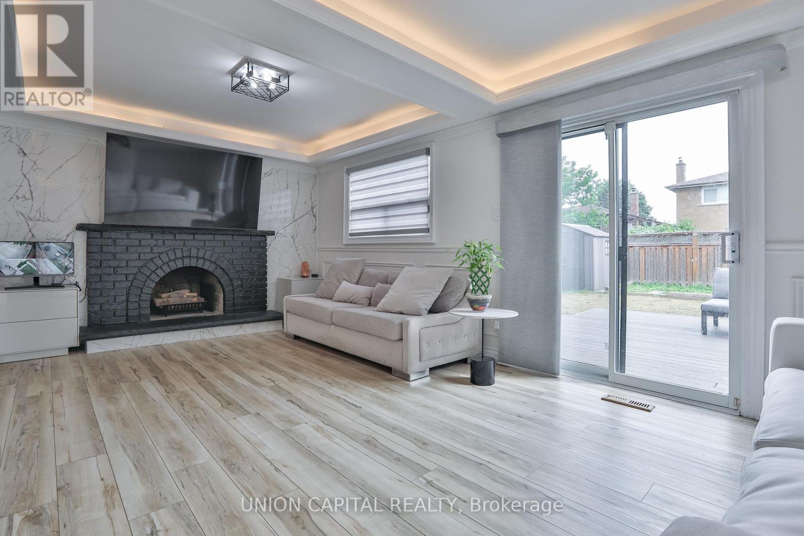 21 Avon Crescent, Vaughan, Ontario  L4L 1H4 - Photo 27 - N12426816
