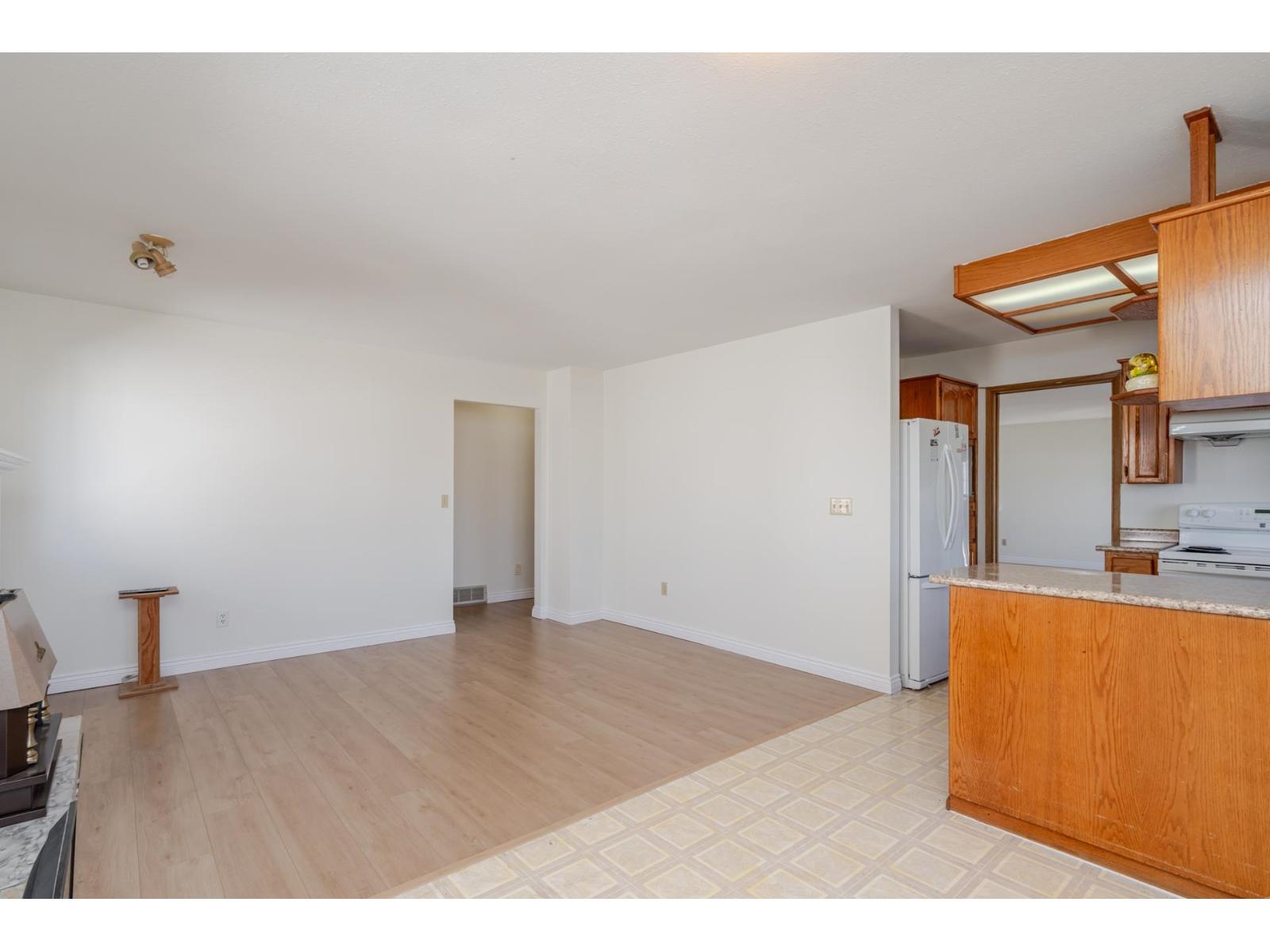 32120 Rogers Avenue, Abbotsford, British Columbia  V2T 5B7 - Photo 15 - R3051503
