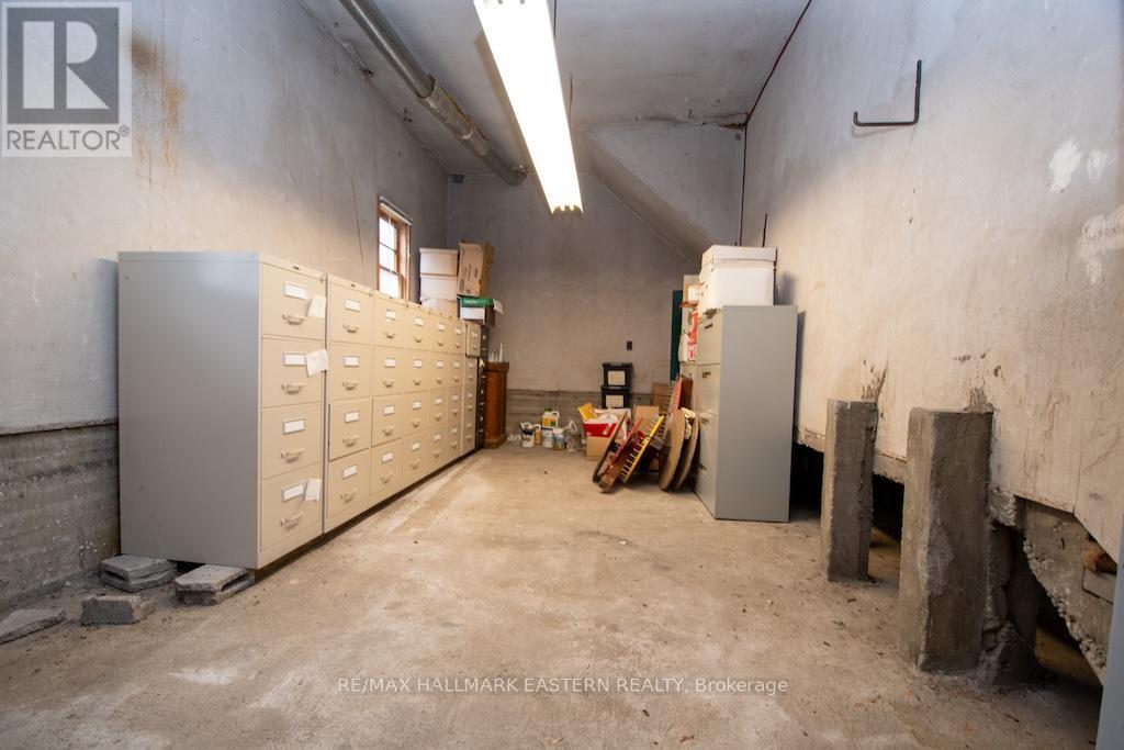 203 Park Street N, Peterborough, Ontario  K9J 3P7 - Photo 12 - X12427215