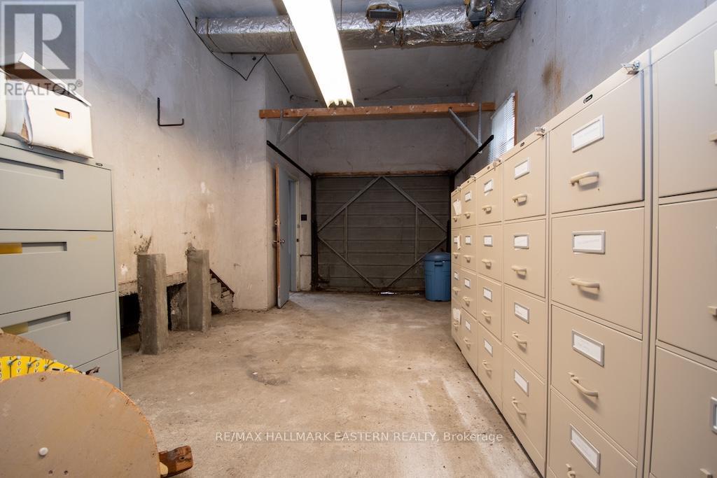 203 Park Street N, Peterborough, Ontario  K9J 3P7 - Photo 13 - X12427215