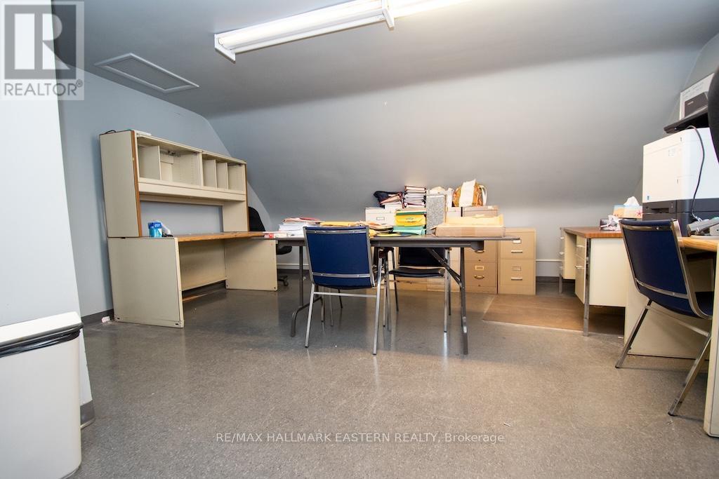 203 Park Street N, Peterborough, Ontario  K9J 3P7 - Photo 18 - X12427215