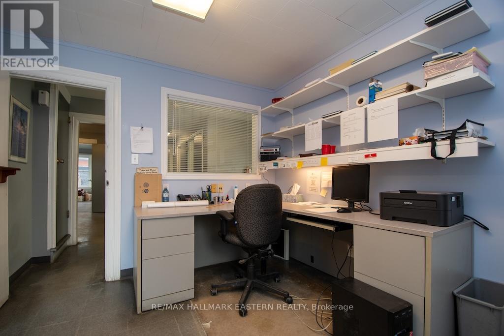 203 Park Street N, Peterborough, Ontario  K9J 3P7 - Photo 24 - X12427215