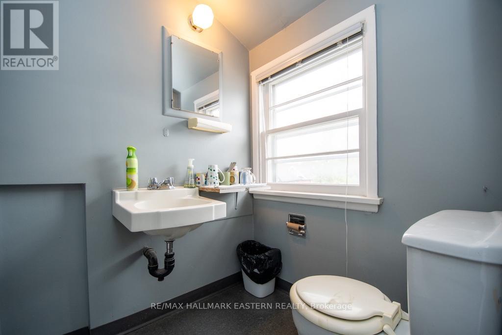203 Park Street N, Peterborough, Ontario  K9J 3P7 - Photo 28 - X12427215