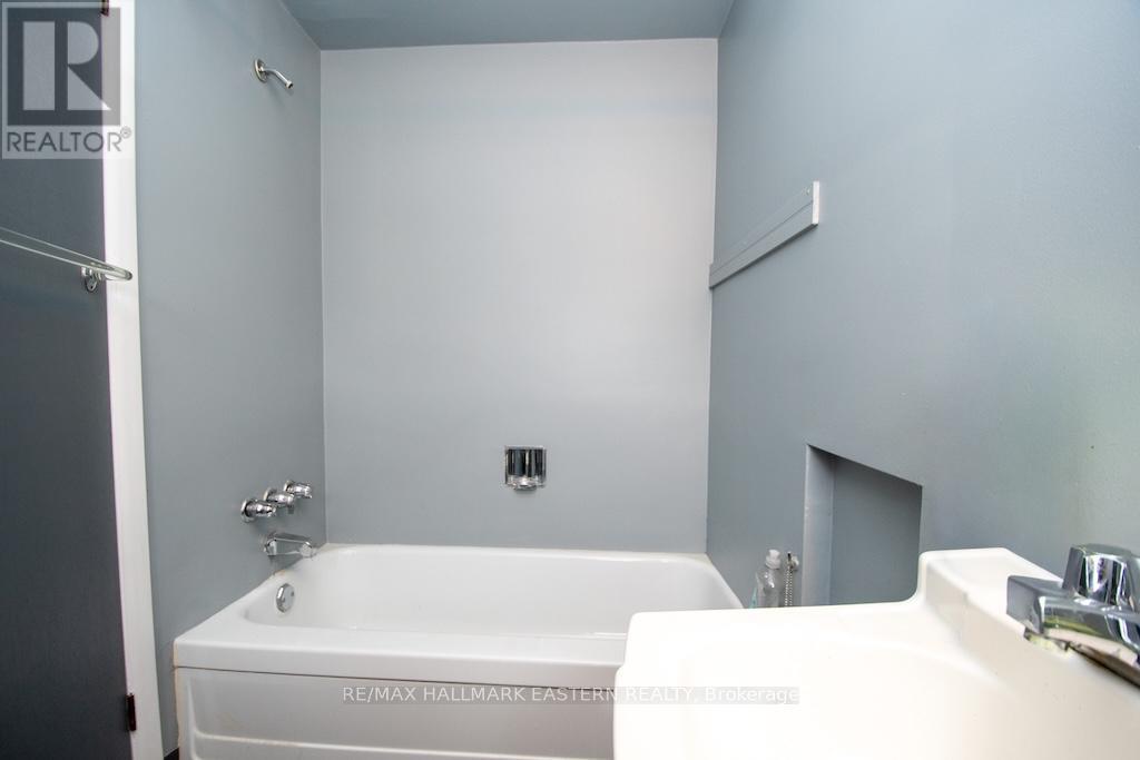 203 Park Street N, Peterborough, Ontario  K9J 3P7 - Photo 29 - X12427215