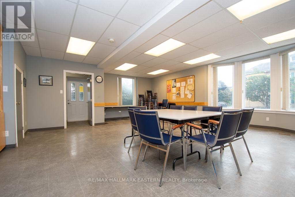203 Park Street N, Peterborough, Ontario  K9J 3P7 - Photo 9 - X12427215