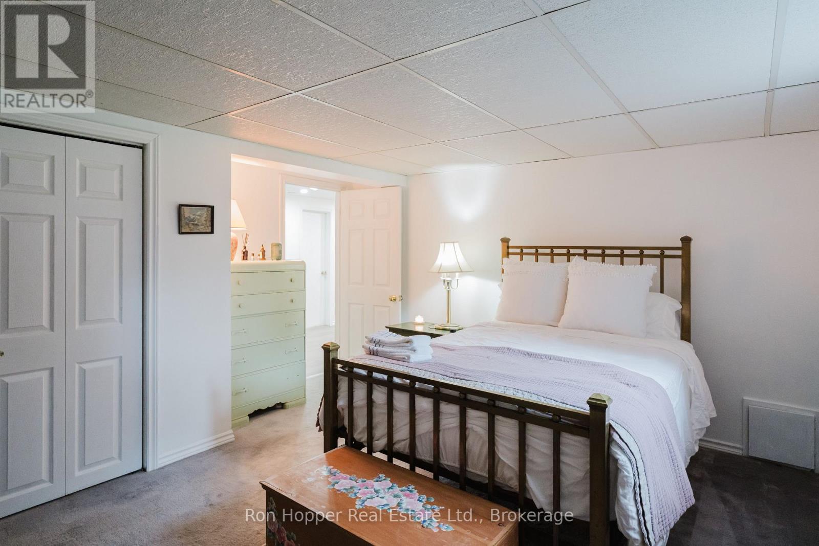 111 Kirk Street, Georgian Bluffs, Ontario  N4K 0G2 - Photo 30 - X12427153