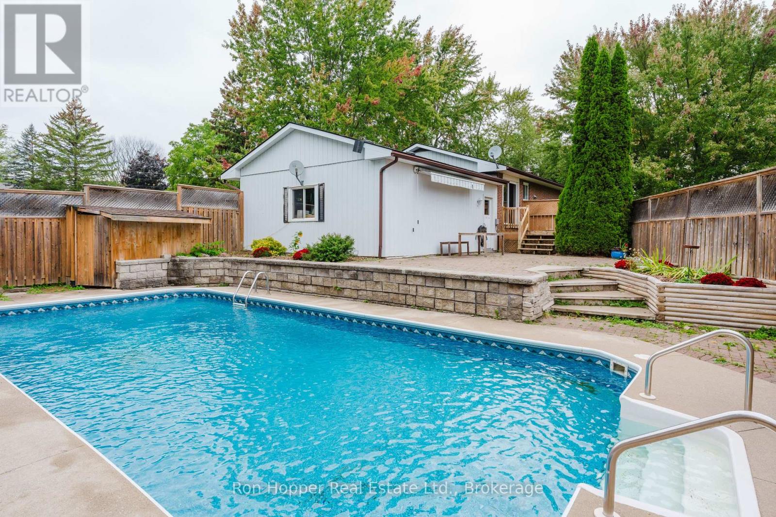 111 Kirk Street, Georgian Bluffs, Ontario  N4K 0G2 - Photo 9 - X12427153