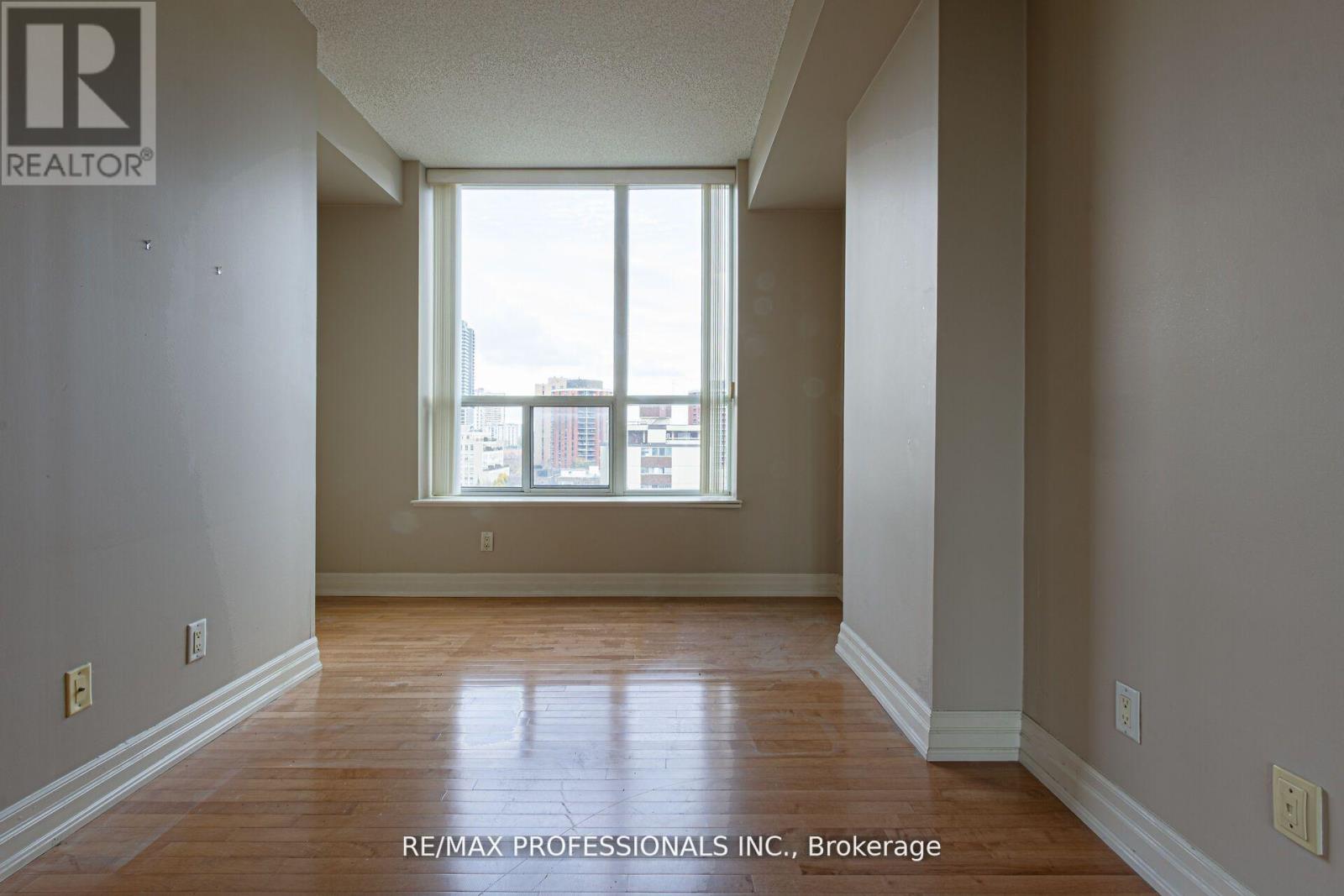 1007 - 70 Alexander Street, Toronto, Ontario  M4Y 3B6 - Photo 20 - C12427096