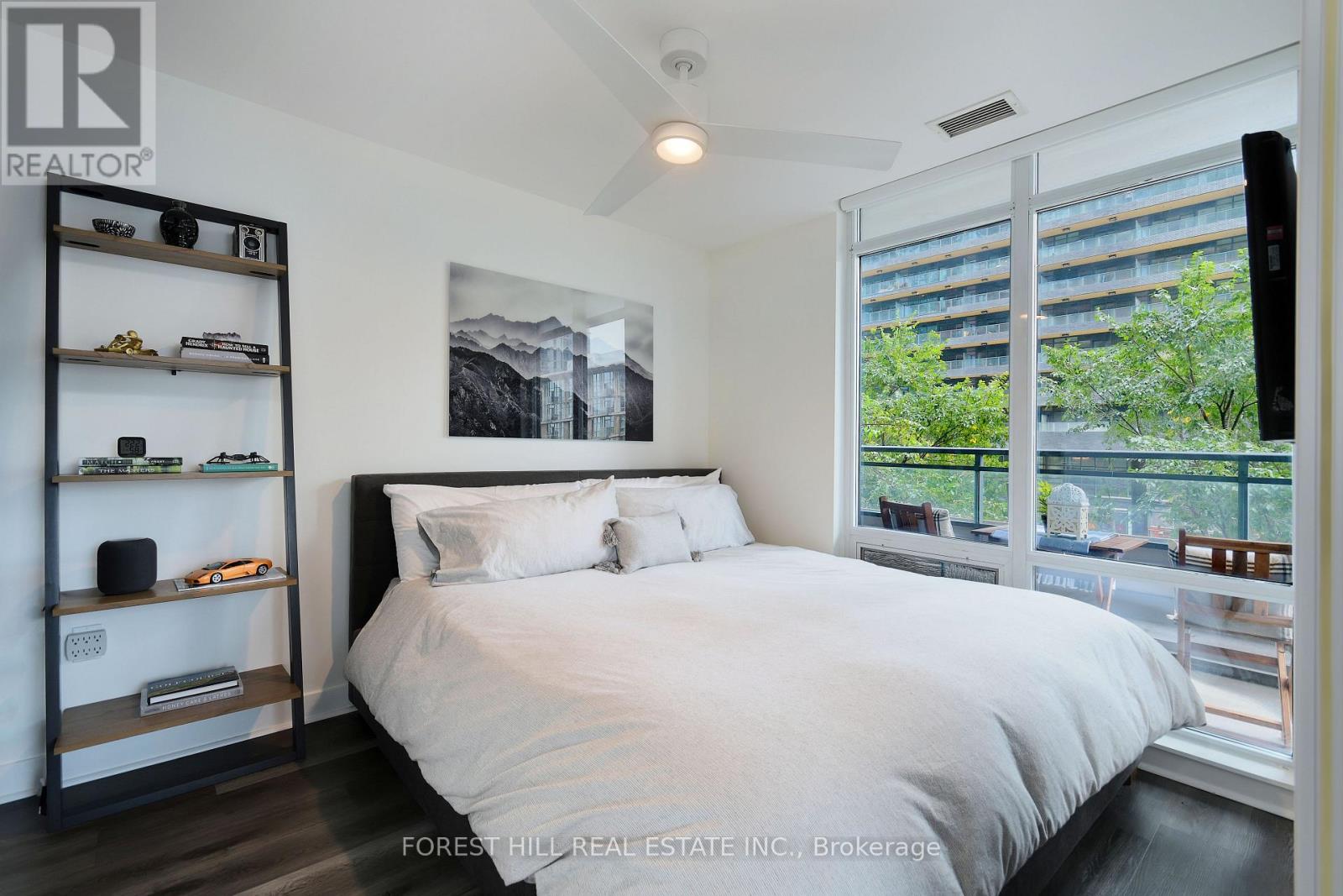 218 - 4k Spadina Avenue, Toronto, Ontario  M5V 3Y9 - Photo 14 - C12427112