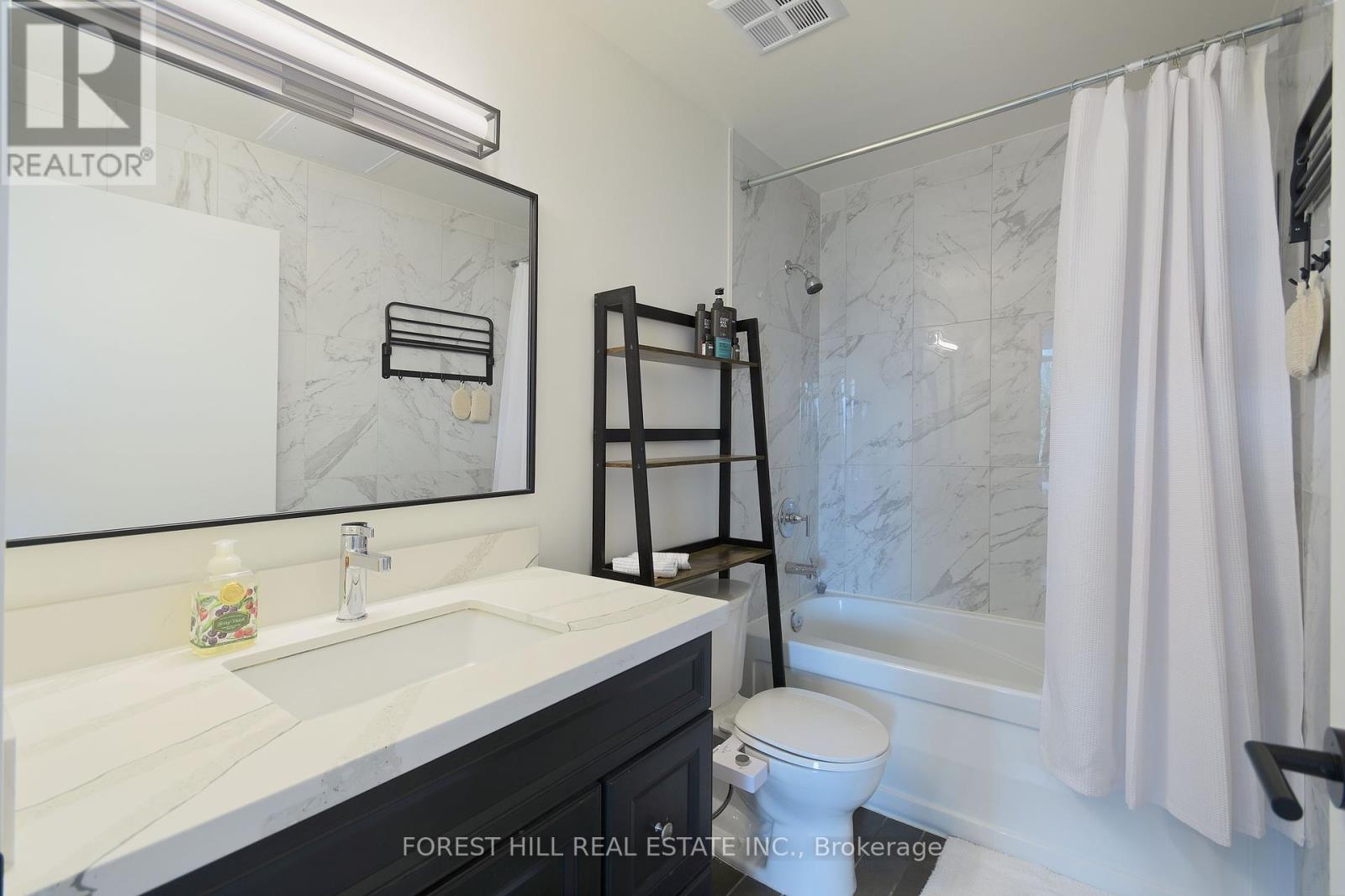 218 - 4k Spadina Avenue, Toronto, Ontario  M5V 3Y9 - Photo 15 - C12427112