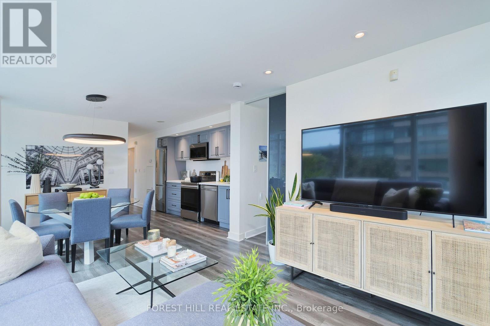 218 - 4k Spadina Avenue, Toronto, Ontario  M5V 3Y9 - Photo 6 - C12427112