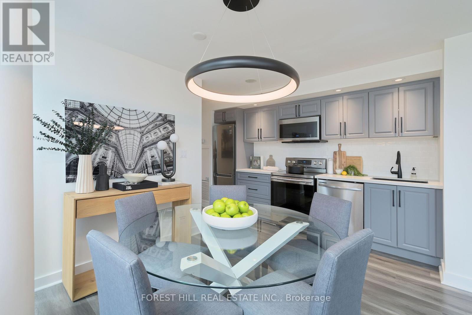 218 - 4k Spadina Avenue, Toronto, Ontario  M5V 3Y9 - Photo 8 - C12427112