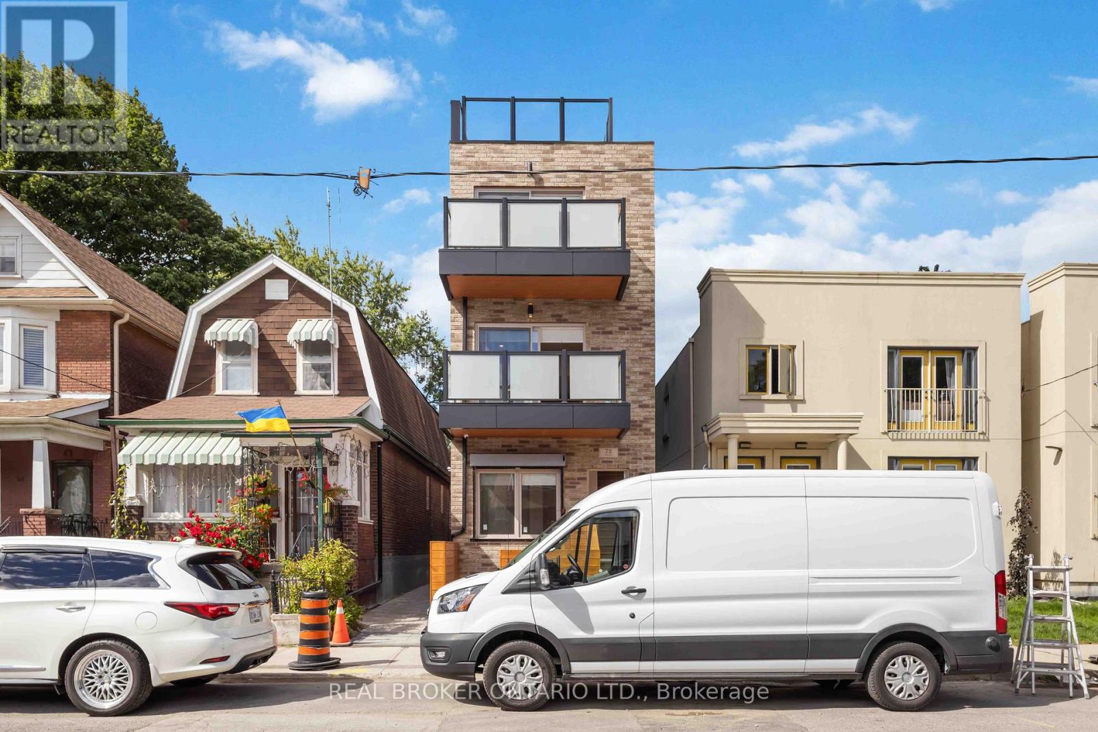 Unit R - 72 Jones Avenue, Toronto, Ontario  M4M 2Z8 - Photo 3 - E12427089