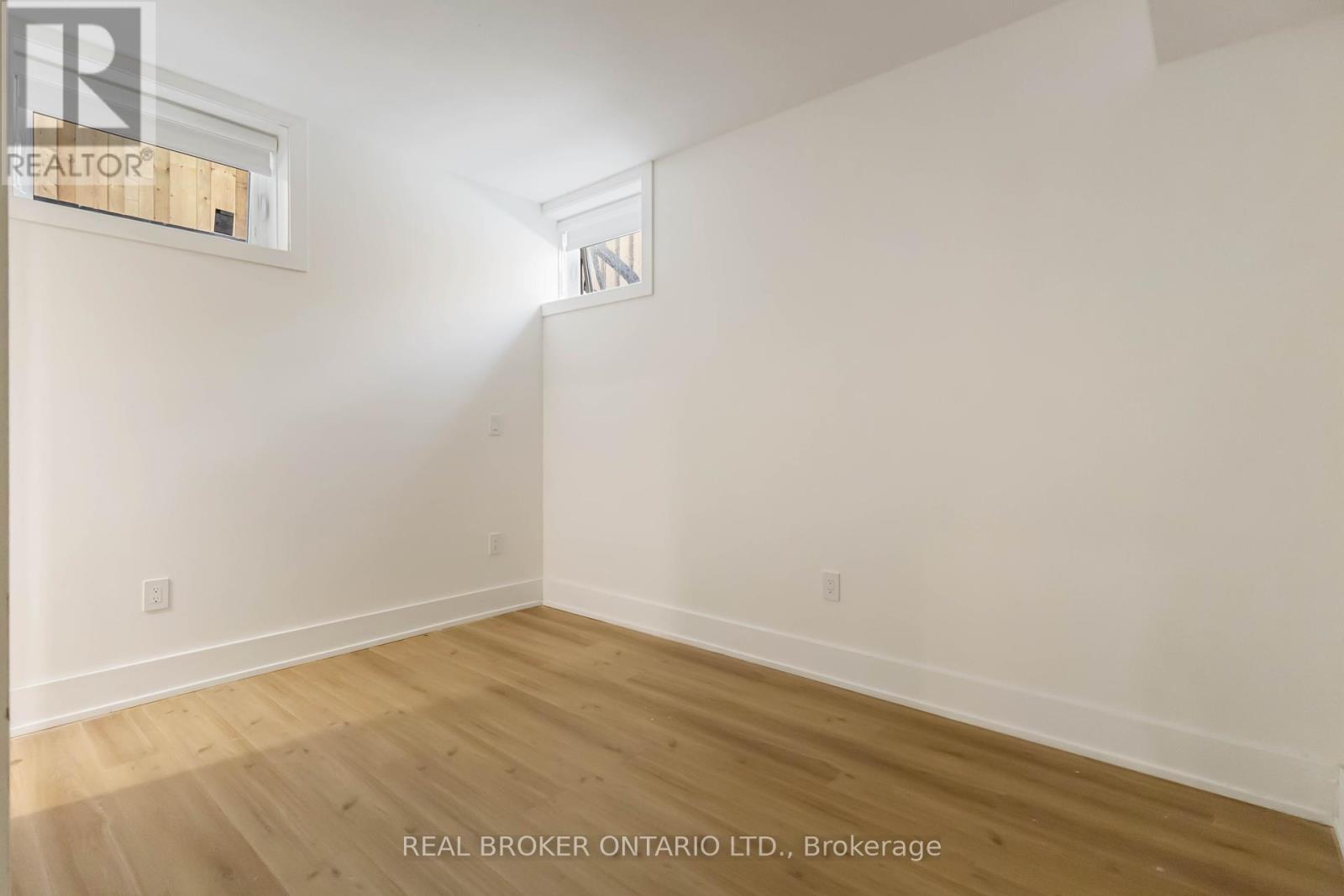 Unit B - 72 Jones Avenue, Toronto, Ontario  M4M 2Z8 - Photo 6 - E12427098