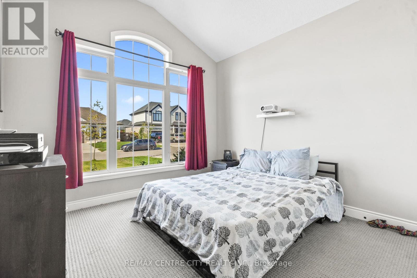 18 Murifield Drive, St. Thomas, Ontario  N5R 0K3 - Photo 16 - X12427249