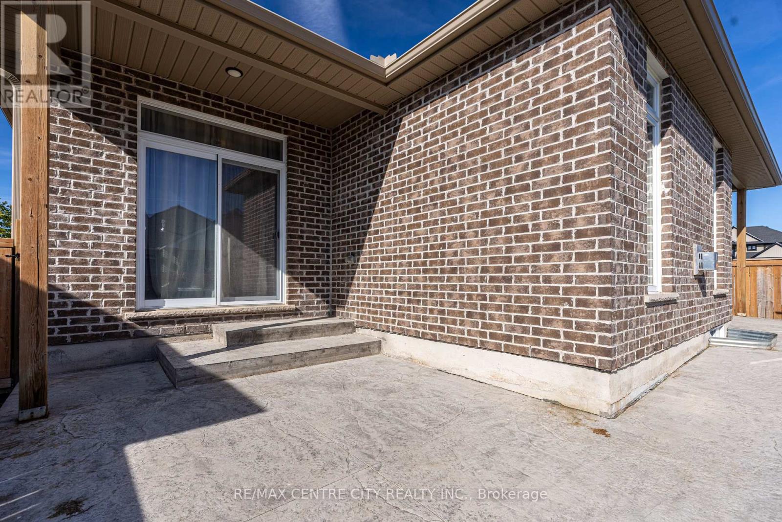 18 Murifield Drive, St. Thomas, Ontario  N5R 0K3 - Photo 25 - X12427249