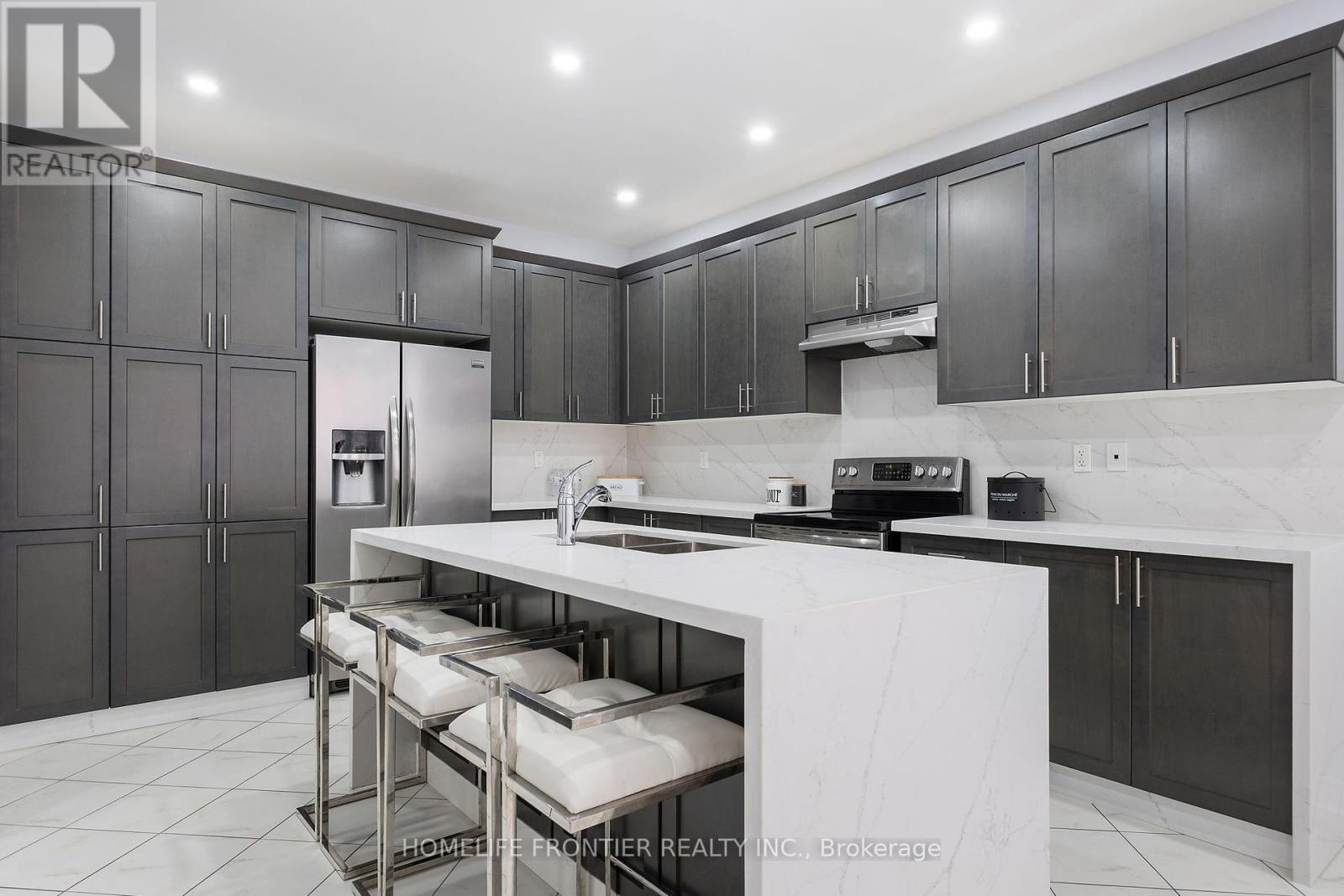 227 Inverness Way, Bradford West Gwillimbury, Ontario  L3Z 0W6 - Photo 17 - N12427065