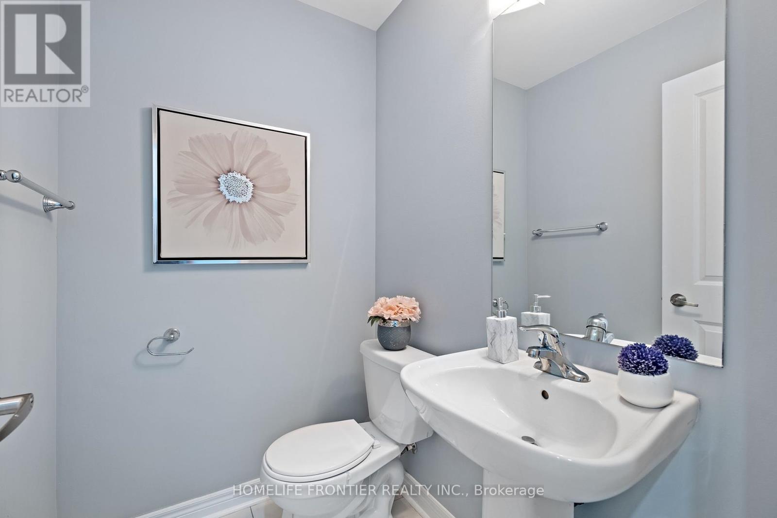 227 Inverness Way, Bradford West Gwillimbury, Ontario  L3Z 0W6 - Photo 21 - N12427065