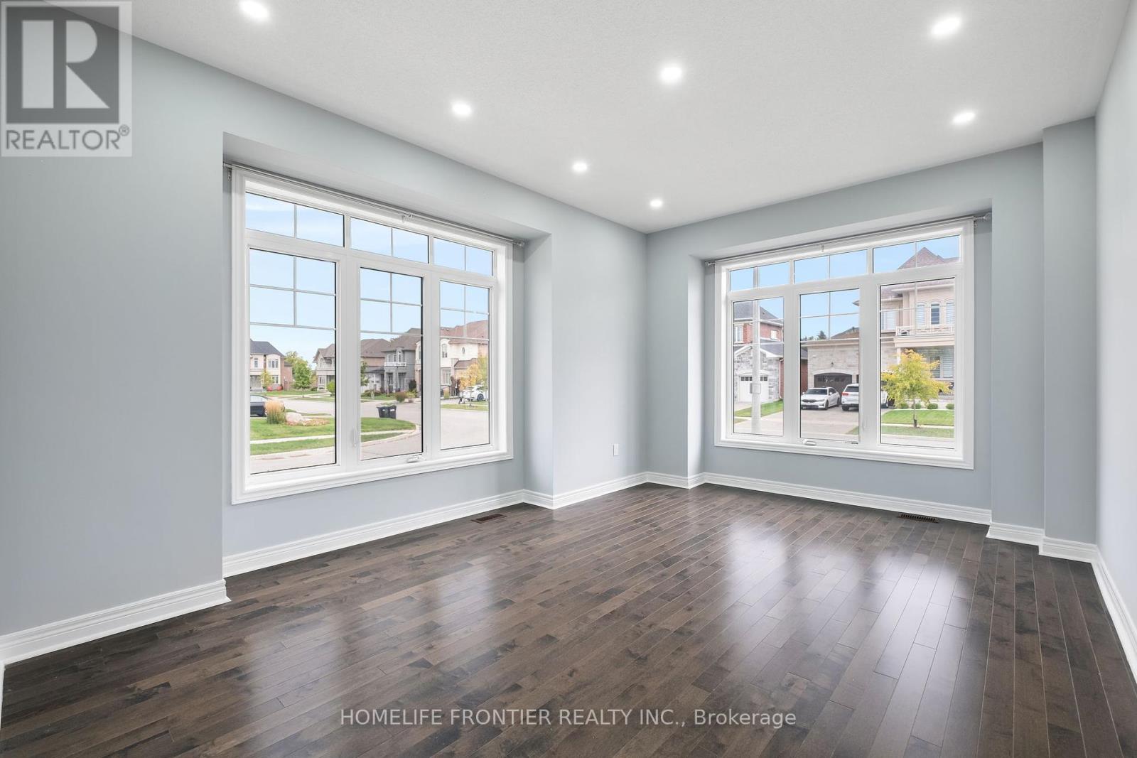 227 Inverness Way, Bradford West Gwillimbury, Ontario  L3Z 0W6 - Photo 22 - N12427065