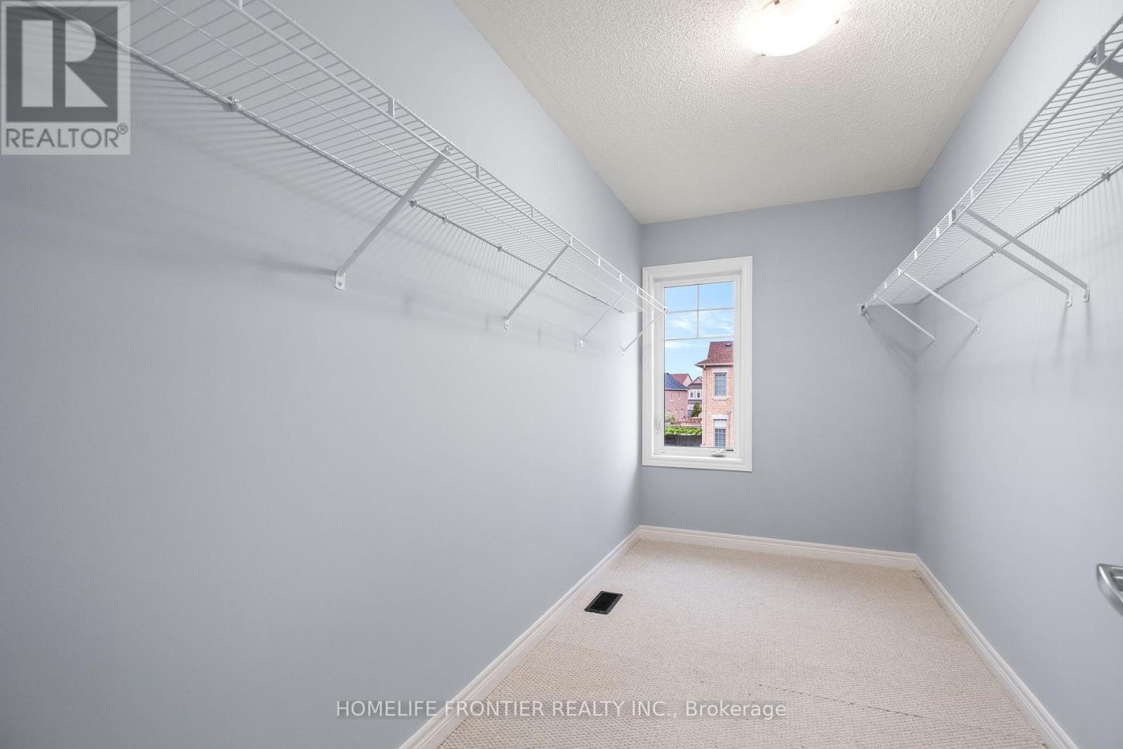227 Inverness Way, Bradford West Gwillimbury, Ontario  L3Z 0W6 - Photo 30 - N12427065