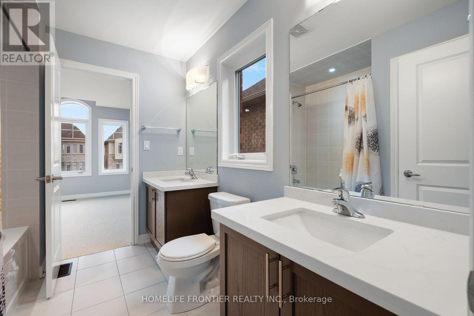 227 Inverness Way, Bradford West Gwillimbury, Ontario  L3Z 0W6 - Photo 33 - N12427065