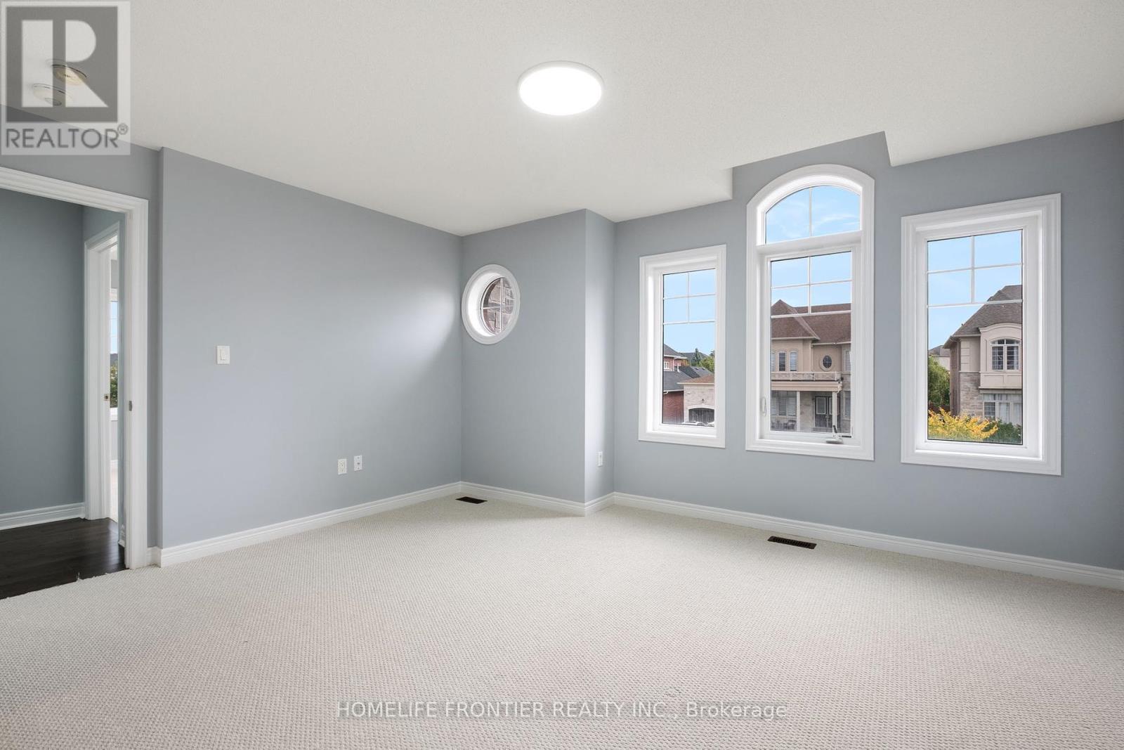 227 Inverness Way, Bradford West Gwillimbury, Ontario  L3Z 0W6 - Photo 34 - N12427065