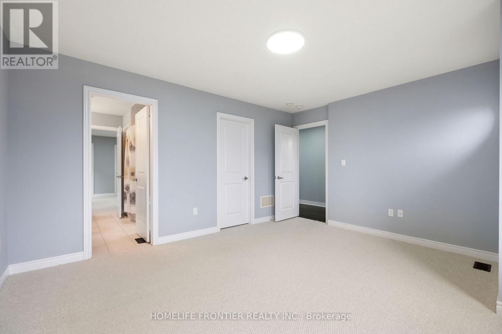 227 Inverness Way, Bradford West Gwillimbury, Ontario  L3Z 0W6 - Photo 35 - N12427065