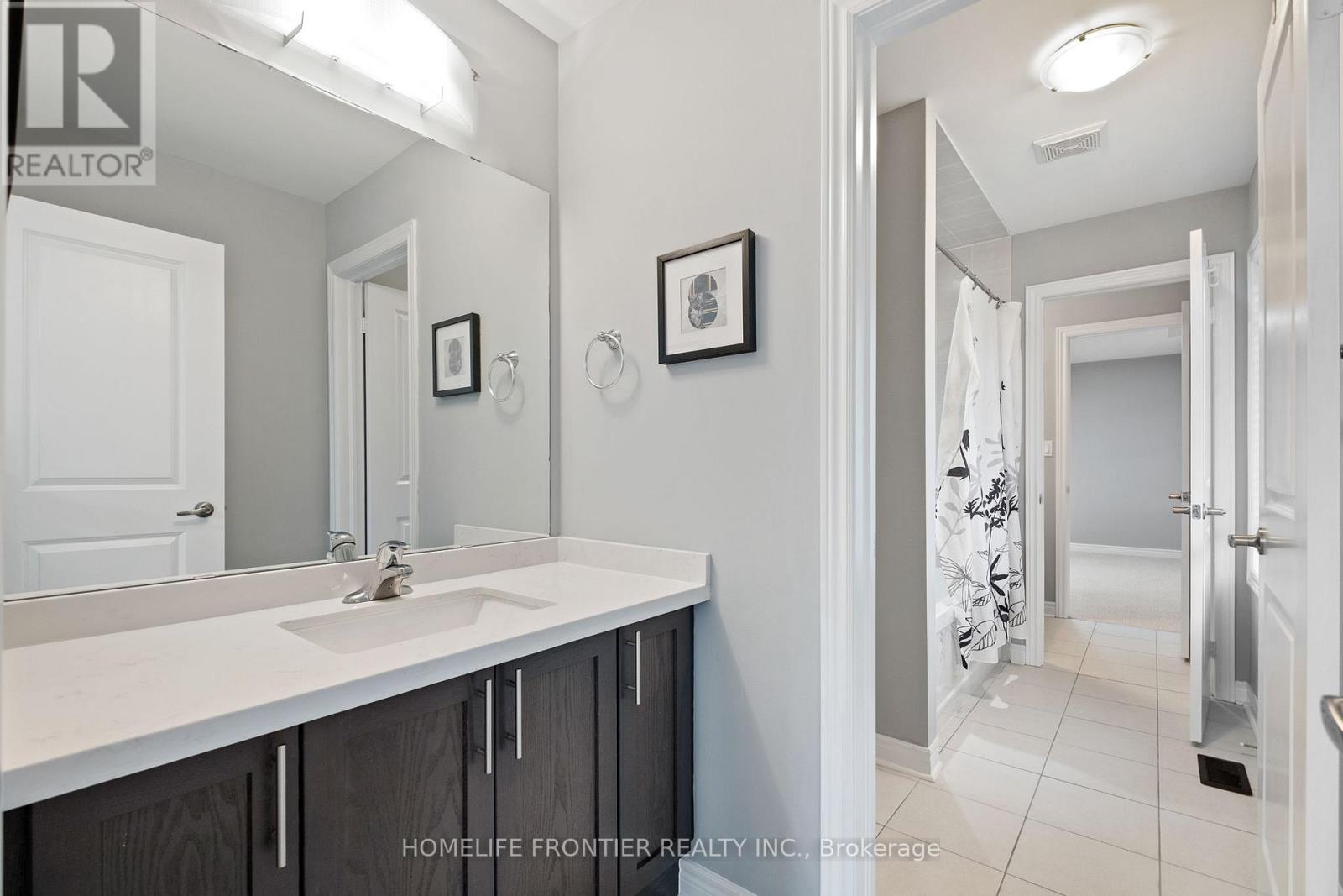 227 Inverness Way, Bradford West Gwillimbury, Ontario  L3Z 0W6 - Photo 38 - N12427065