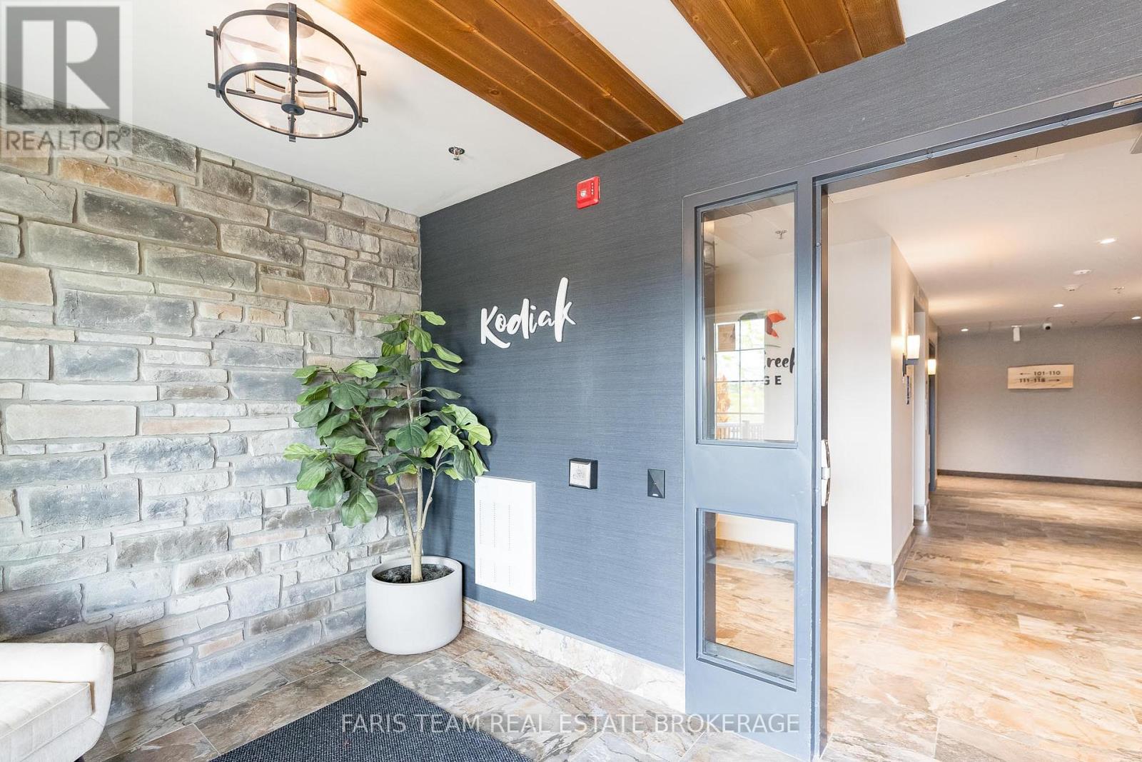 410 - 54 Koda Street, Barrie, Ontario  L9J 0J6 - Photo 5 - S12427107