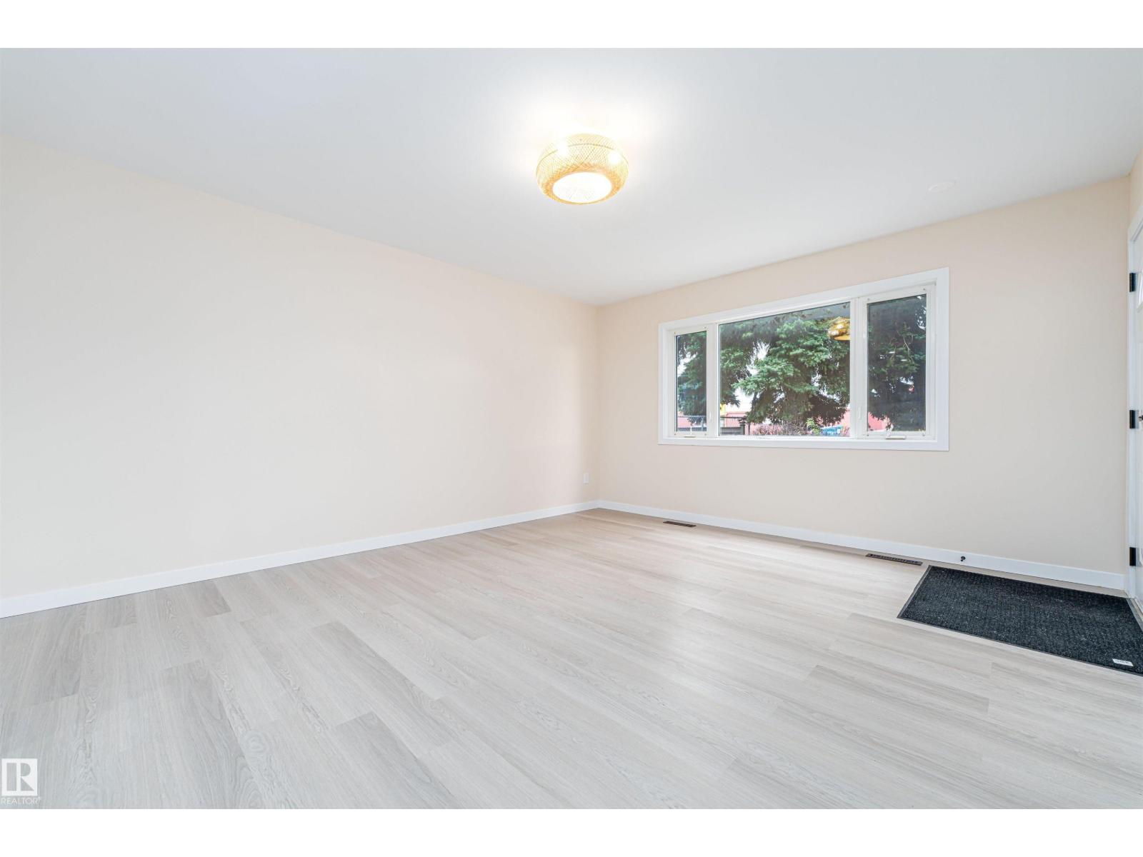 12906 128 St Nw, Edmonton, Alberta  T5L 1E5 - Photo 3 - E4459502