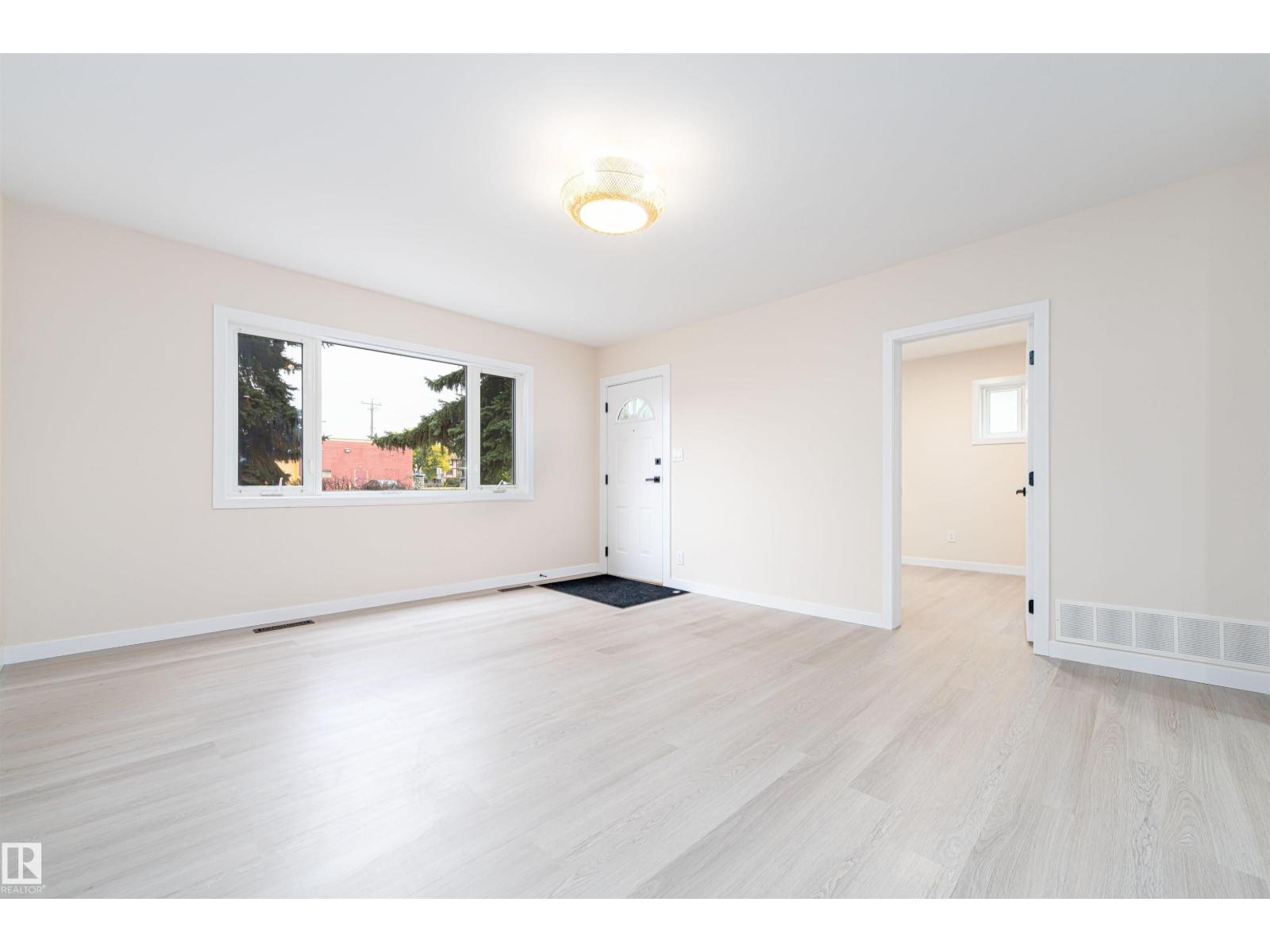 12906 128 St Nw, Edmonton, Alberta  T5L 1E5 - Photo 4 - E4459502