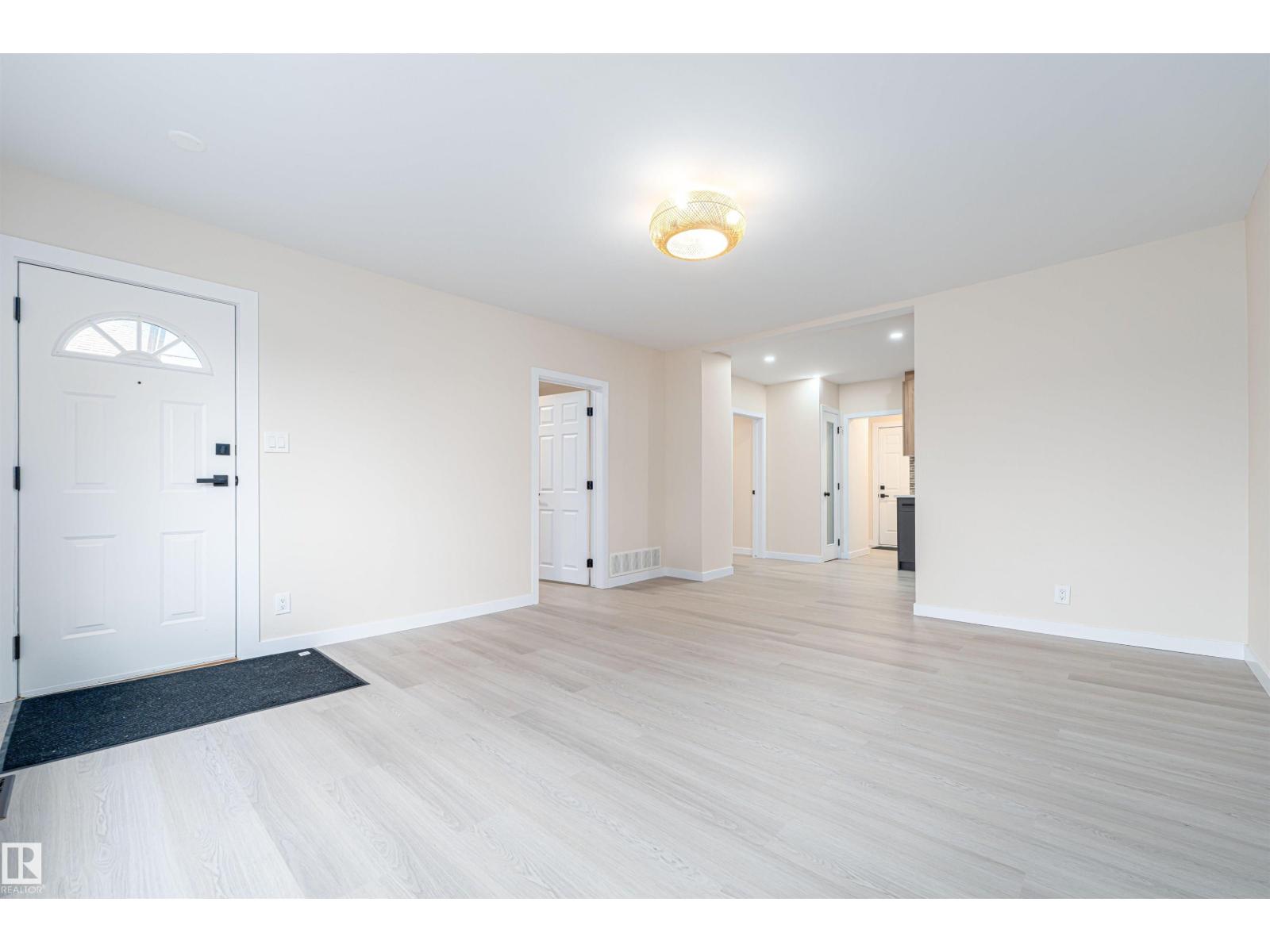 12906 128 St Nw, Edmonton, Alberta  T5L 1E5 - Photo 5 - E4459502