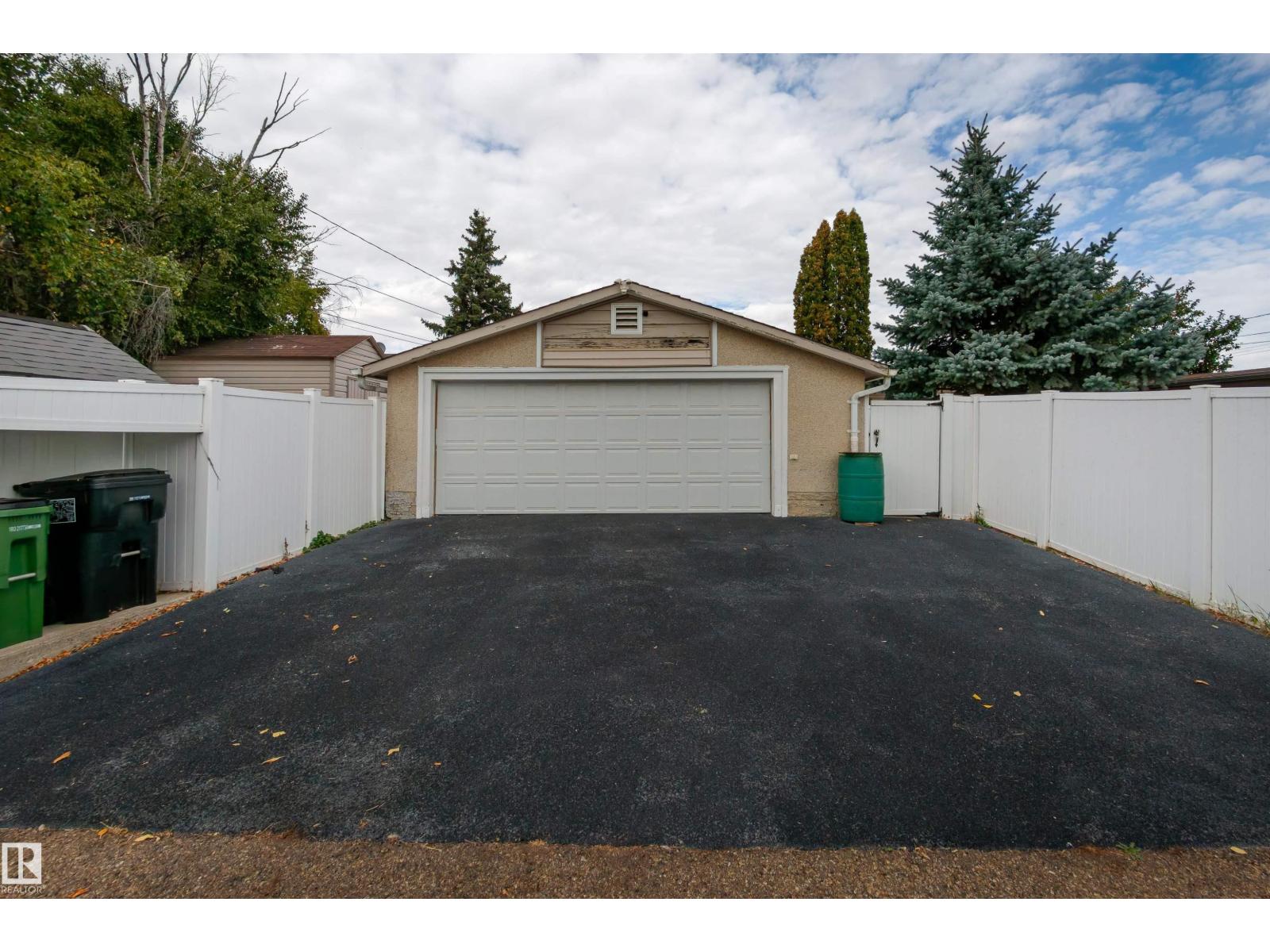 8411 135 Av Nw, Edmonton, Alberta  T5E 1M9 - Photo 44 - E4459503