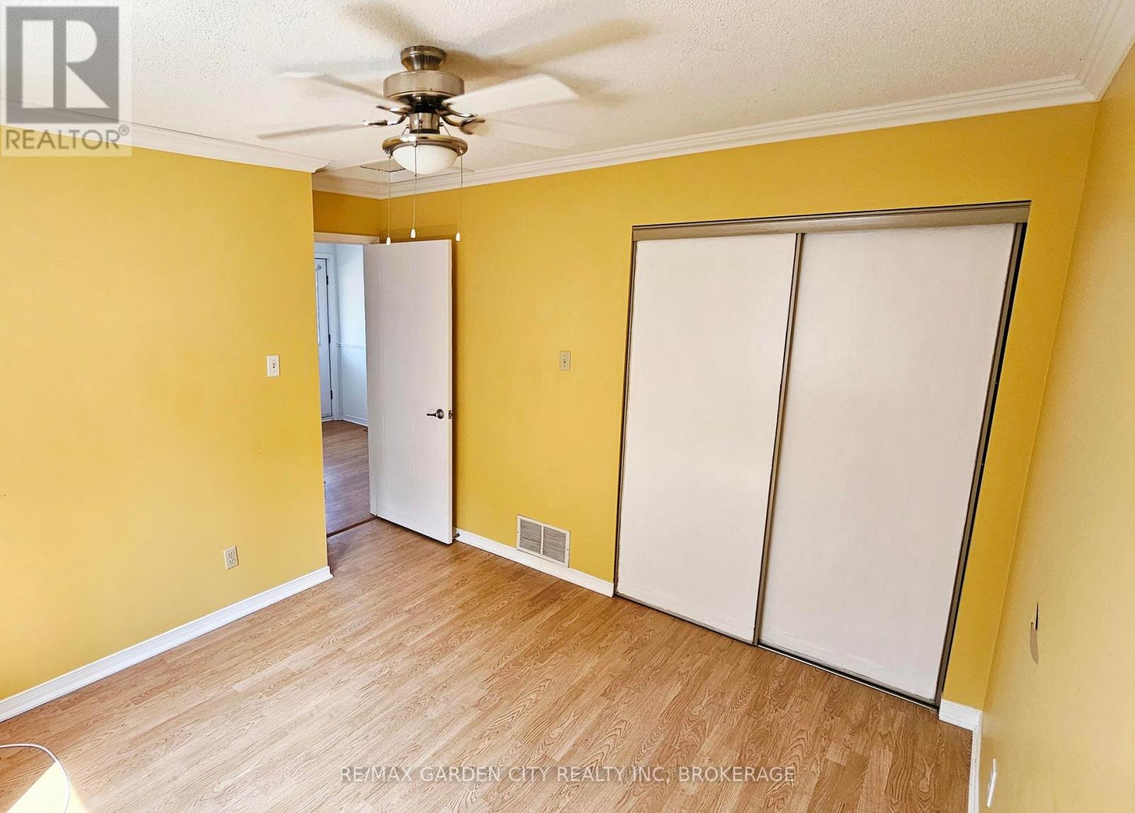 45 - 122 Bunting Road, St. Catharines (E. Chester), Ontario  L2P 3X7 - Photo 10 - X12427165