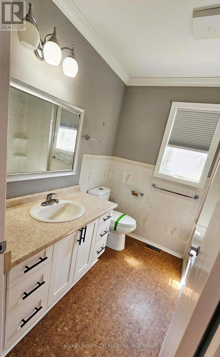 45 - 122 Bunting Road, St. Catharines (E. Chester), Ontario  L2P 3X7 - Photo 11 - X12427165