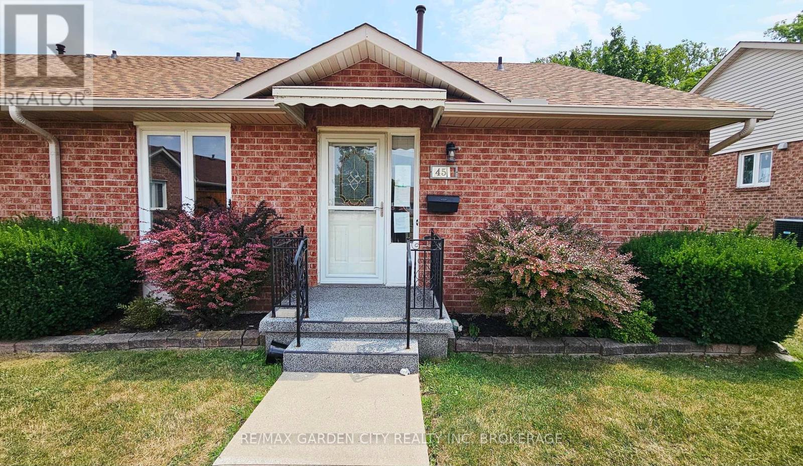 45 - 122 Bunting Road, St. Catharines (E. Chester), Ontario  L2P 3X7 - Photo 27 - X12427165