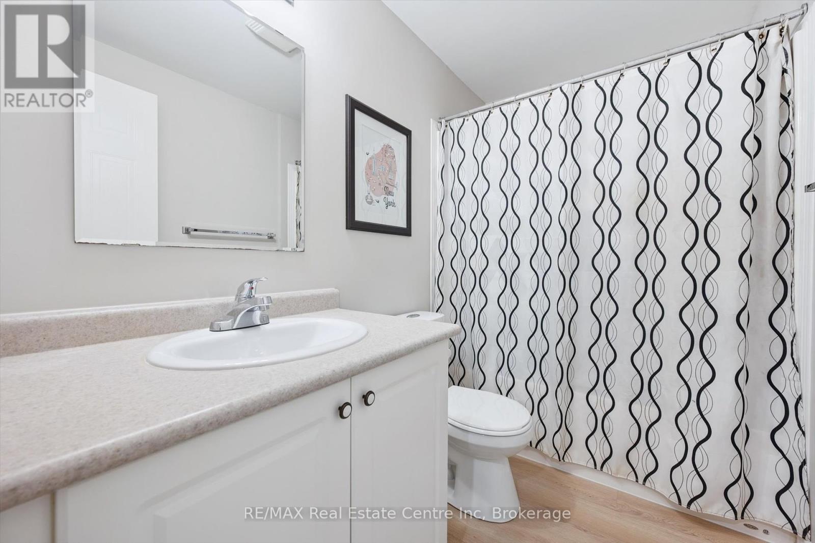 65 Roehampton Crescent, Guelph, Ontario  N1L 1M8 - Photo 25 - X12427228