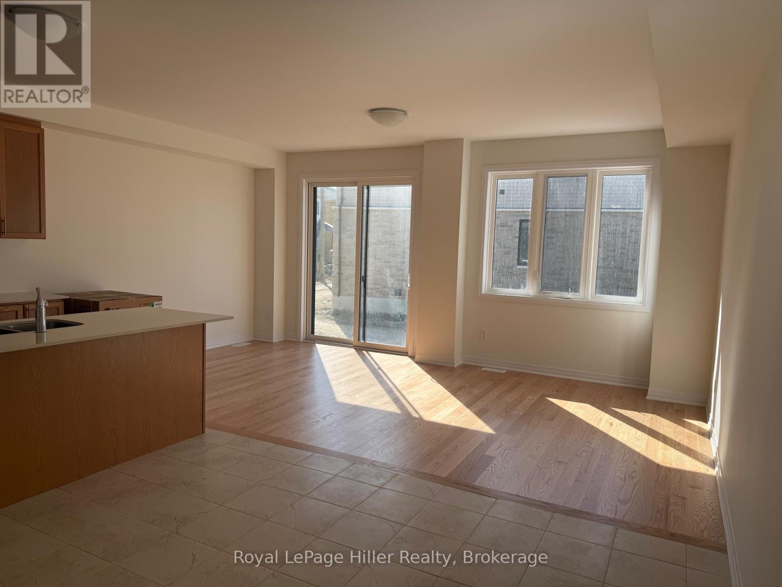 12 Poett Avenue, Stratford, Ontario  N5A 0M2 - Photo 4 - X12403924
