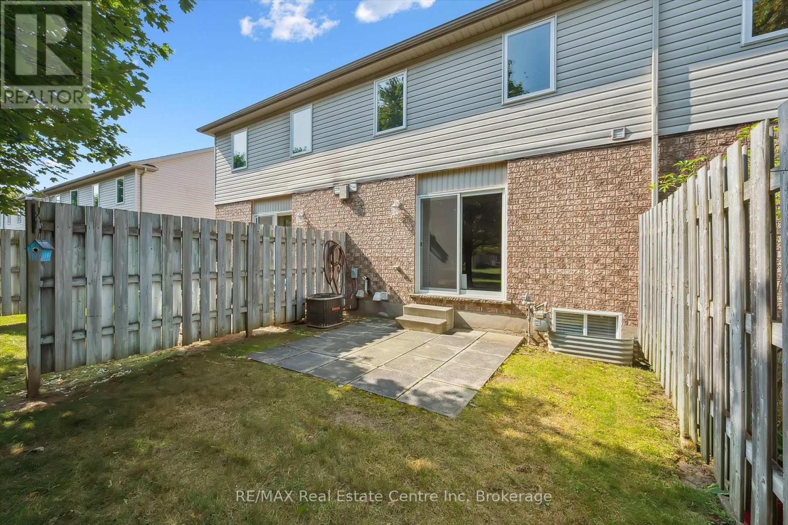 65 Roehampton Crescent, Guelph, Ontario  N1L 1M8 - Photo 32 - X12427228