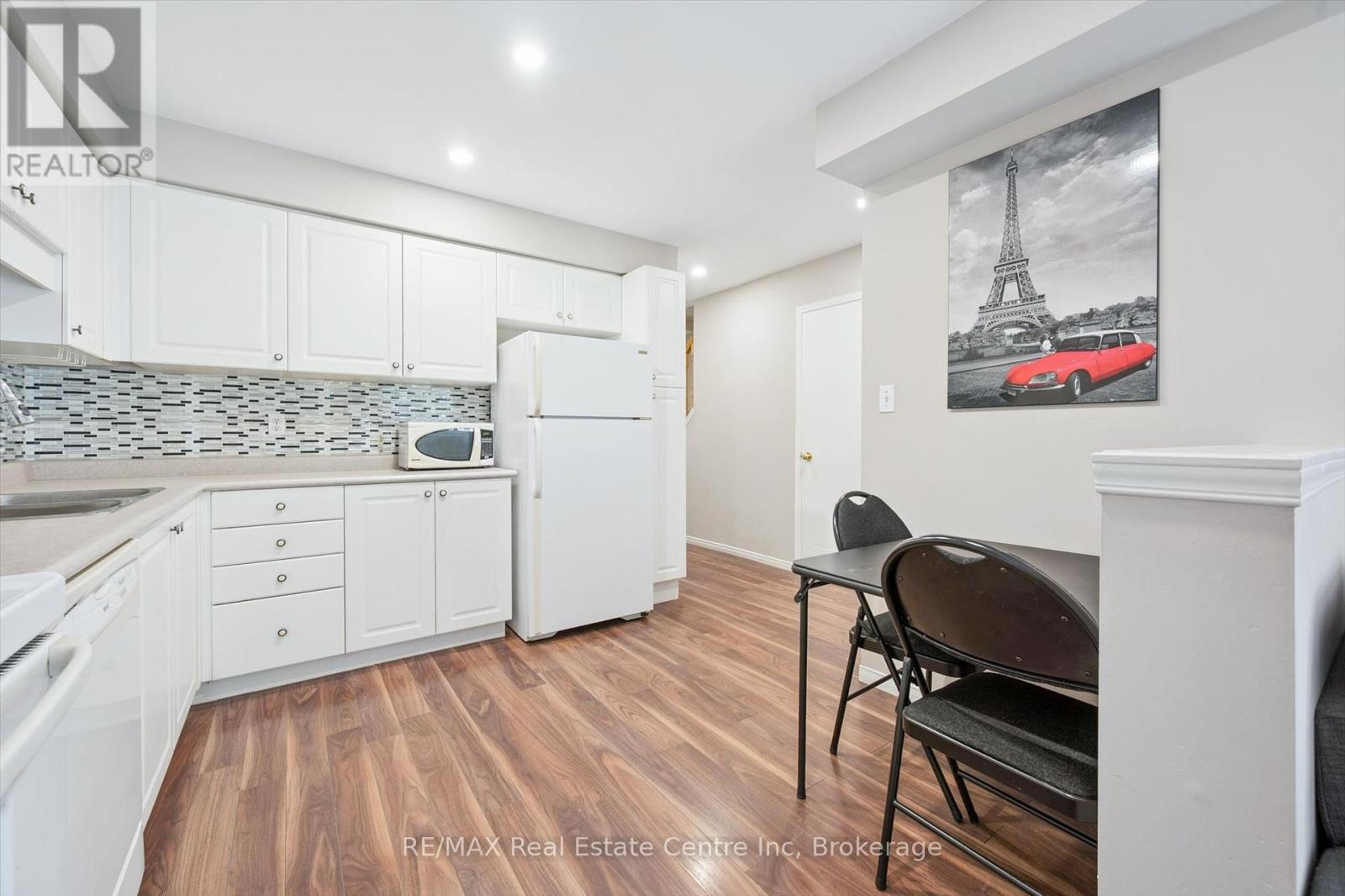 65 Roehampton Crescent, Guelph, Ontario  N1L 1M8 - Photo 12 - X12427228