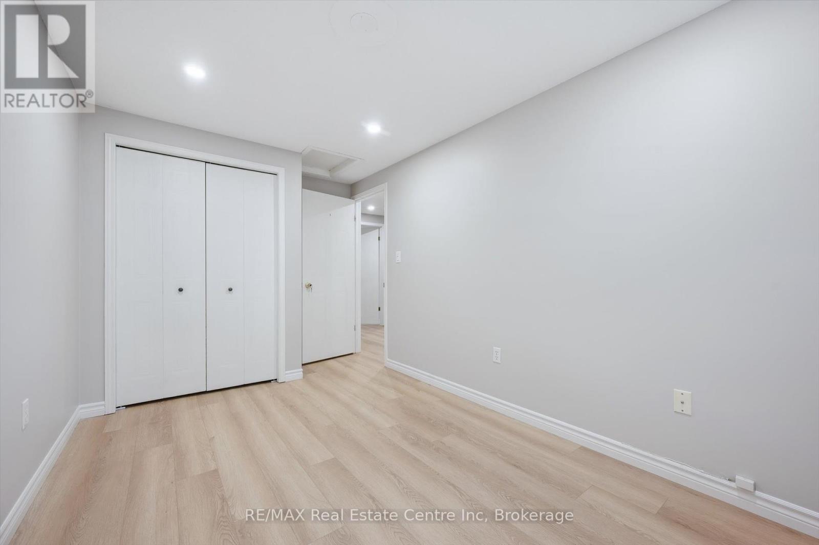 65 Roehampton Crescent, Guelph, Ontario  N1L 1M8 - Photo 22 - X12427228