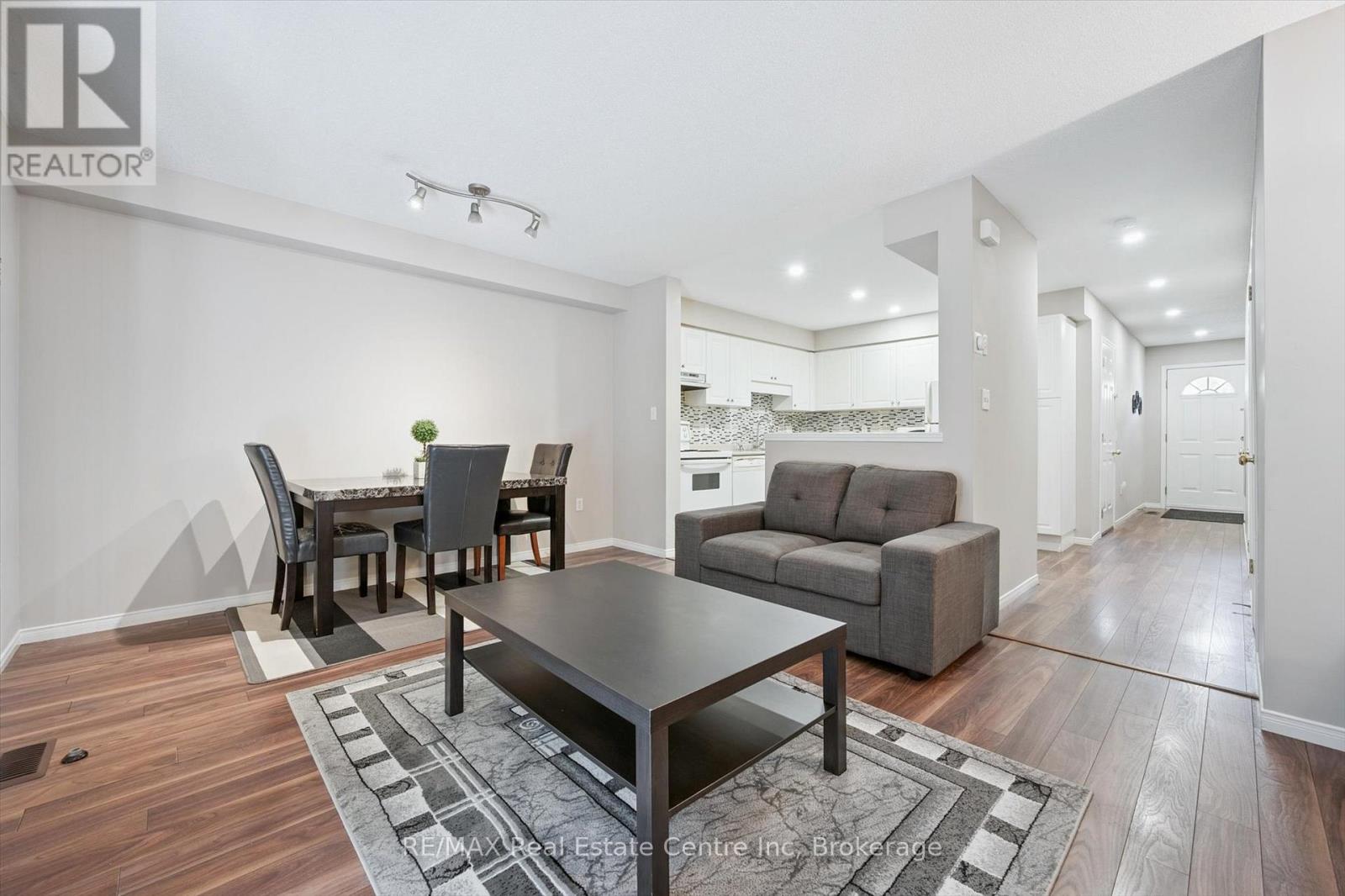 65 Roehampton Crescent, Guelph, Ontario  N1L 1M8 - Photo 8 - X12427228