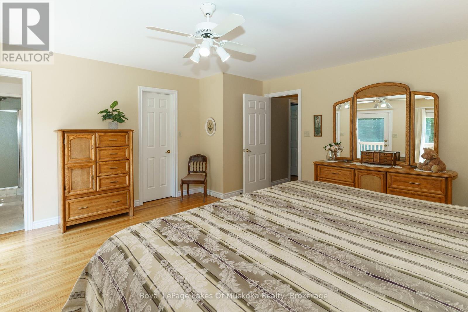 1020 Amelia Crescent, Gravenhurst, Ontario  P0E 1G0 - Photo 22 - X12427244