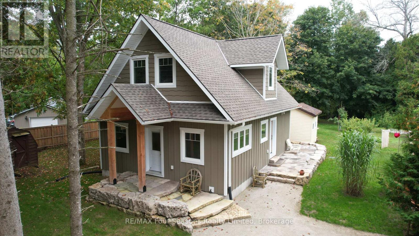 457 Huron Road, South Bruce Peninsula, Ontario  N0H 2T0 - Photo 2 - X12427254