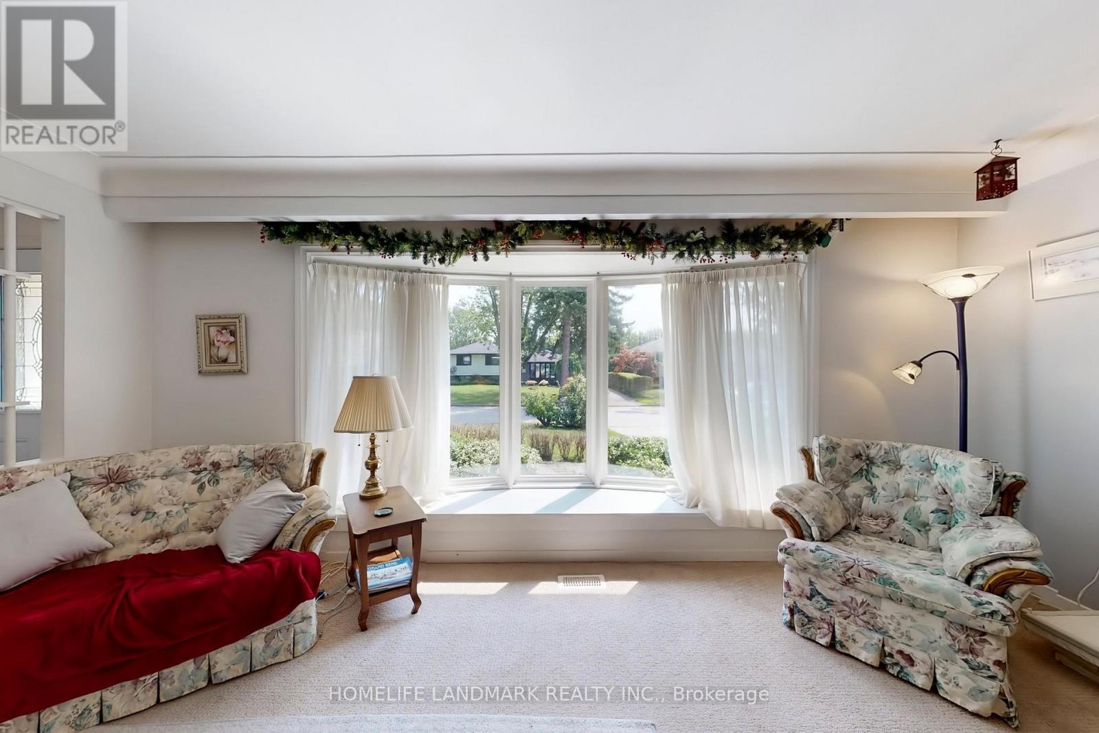 5177 Reeves Road, Burlington, Ontario  L7L 3J8 - Photo 4 - W12427067